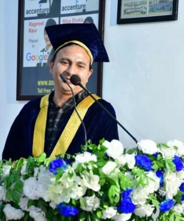 rakesh_sidana_at_convocation_guest_speaker_this