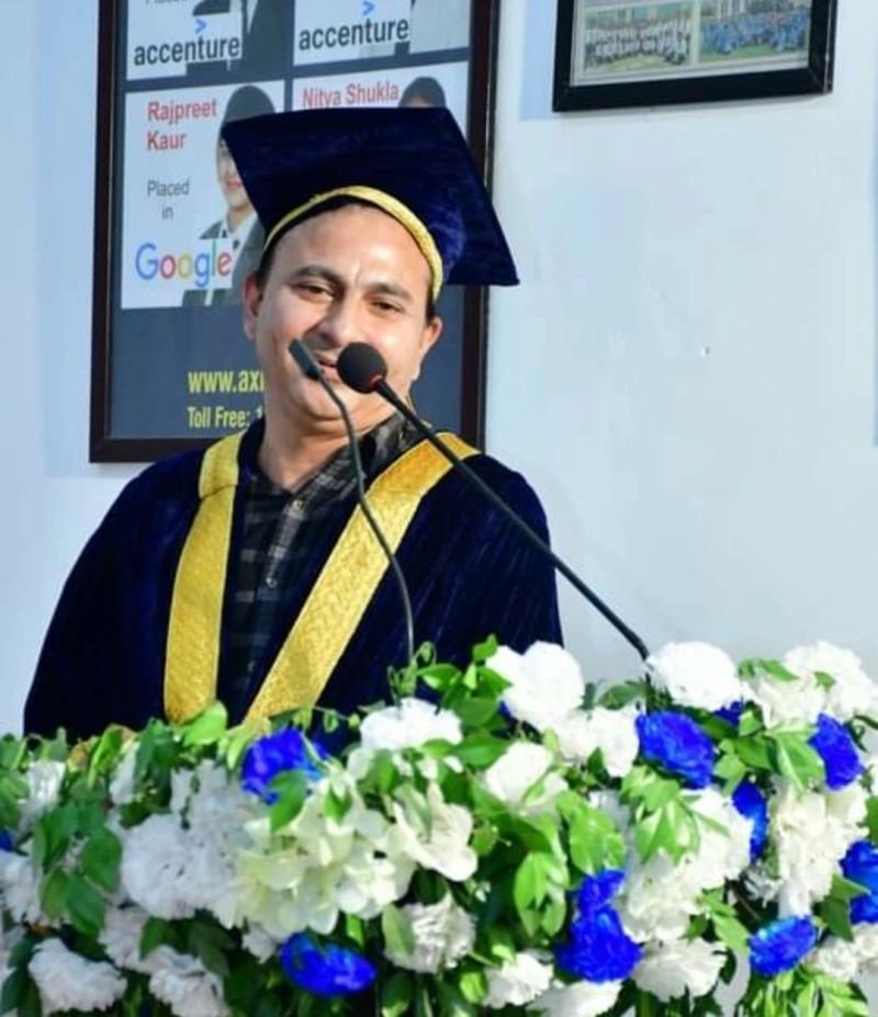 rakesh_sidana_at_convocation_guest_speaker_this